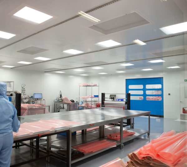 https://procleanroom.com/nl/portfolio/panelbloc-cleanroom-machinefabriek-van-de-elsen/